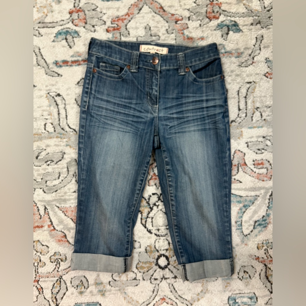 Contrast Capri Jeans